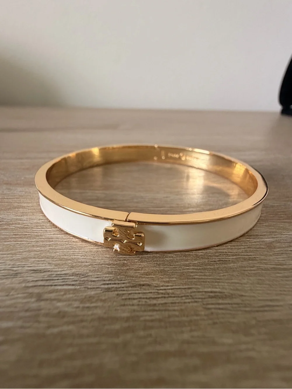 Tory Burch White Enamel Gold-Tone Double T Hinged Bangle Bracelet New